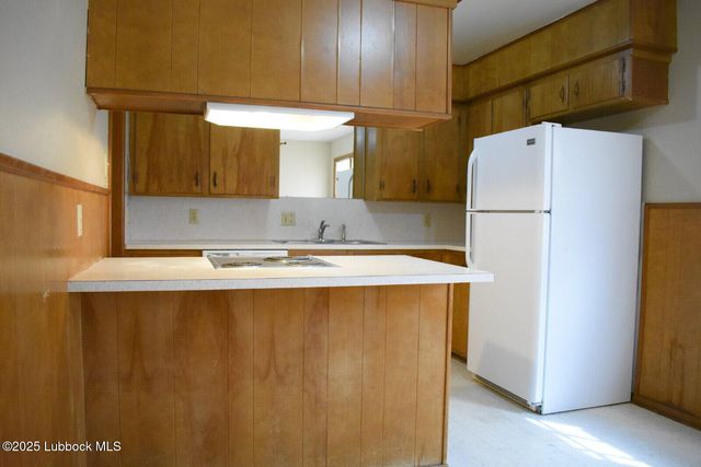 2010 54th Street, Lubbock, TX 79412