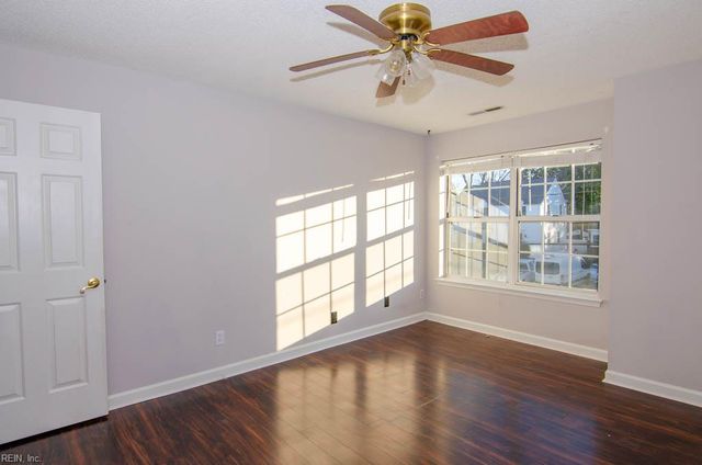 430 Delaware Ave Apt 210, Norfolk, VA 23508