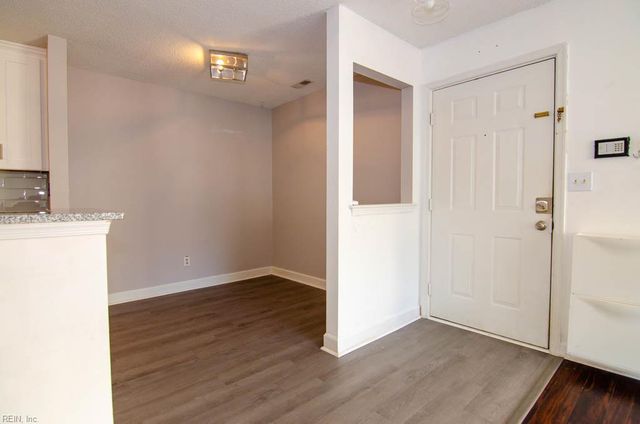 430 Delaware Ave Apt 210, Norfolk, VA 23508