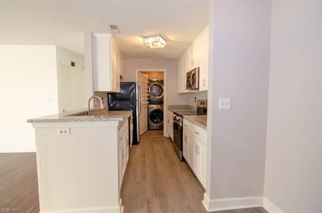 430 Delaware Ave Apt 210, Norfolk, VA 23508