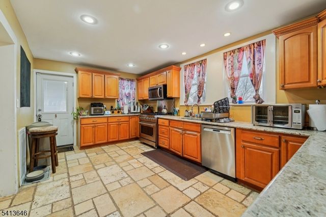 5 Overlook Ave, West Orange Twp., NJ 07052