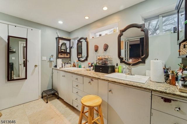 5 Overlook Ave, West Orange Twp., NJ 07052