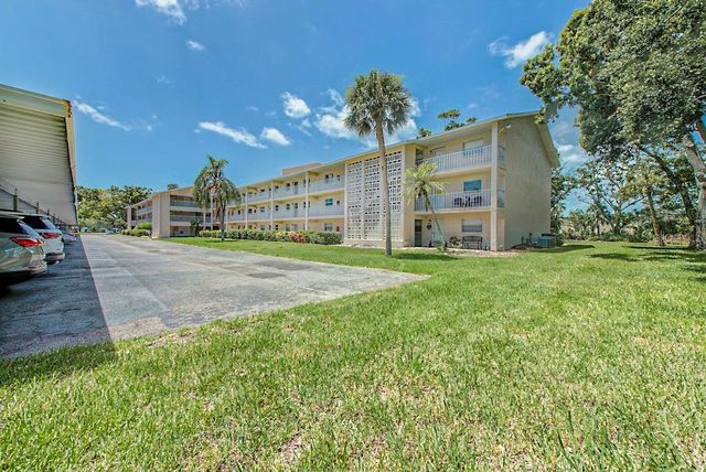 3987 MACEACHEN BOULEVARD 123, Sarasota, FL 34233