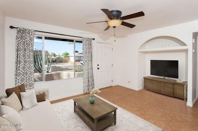 3228 W LISBON Lane, Phoenix, AZ 85053