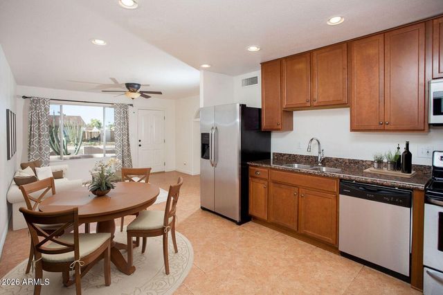 3228 W LISBON Lane, Phoenix, AZ 85053