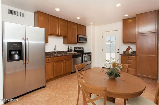 3228 W LISBON Lane, Phoenix, AZ 85053