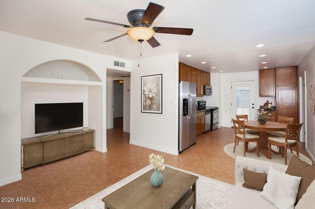 3228 W LISBON Lane, Phoenix, AZ 85053