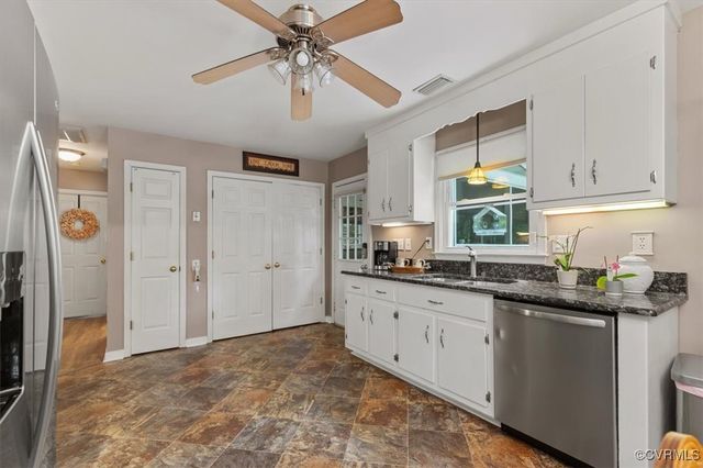 7503 Native Dancer Dr, Midlothian, VA 23112
