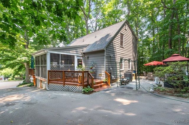 7503 Native Dancer Dr, Midlothian, VA 23112