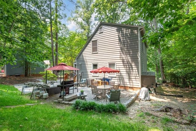 7503 Native Dancer Dr, Midlothian, VA 23112