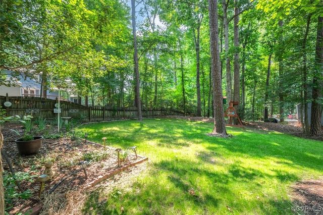 7503 Native Dancer Dr, Midlothian, VA 23112
