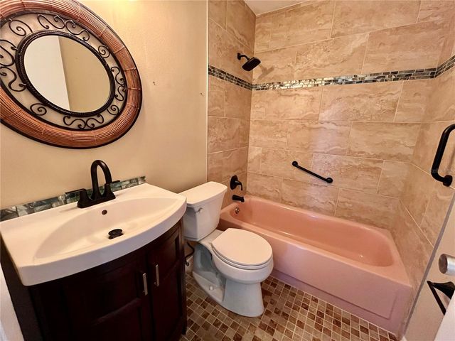 2458 COLUMBIA DRIVE 28, Clearwater, FL 33763