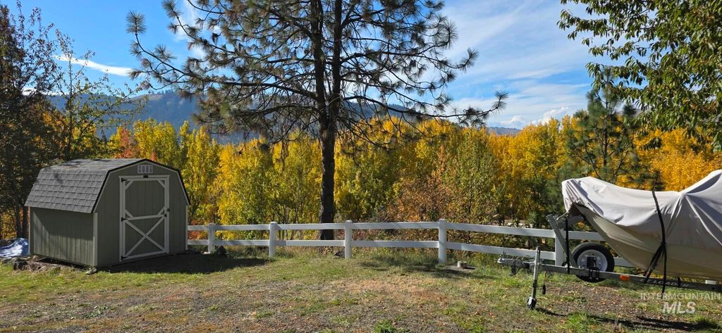 155 Chief Looking Glass Ln, Kamiah, ID 83536 photo 4