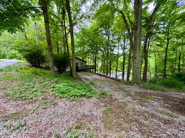 796 Lake Forest Ln, Westview, KY 40178