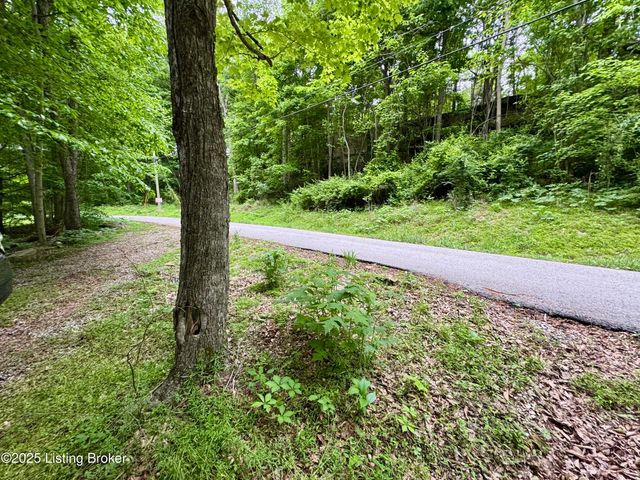 796 Lake Forest Ln, Westview, KY 40178