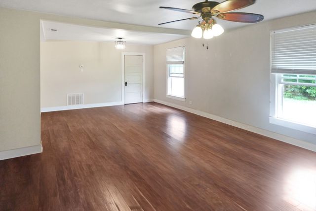 216 19th Street, Mineral Wells, TX 76067