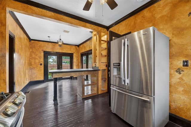 810 W RIVER HEIGHTS AVENUE, Tampa, FL 33603