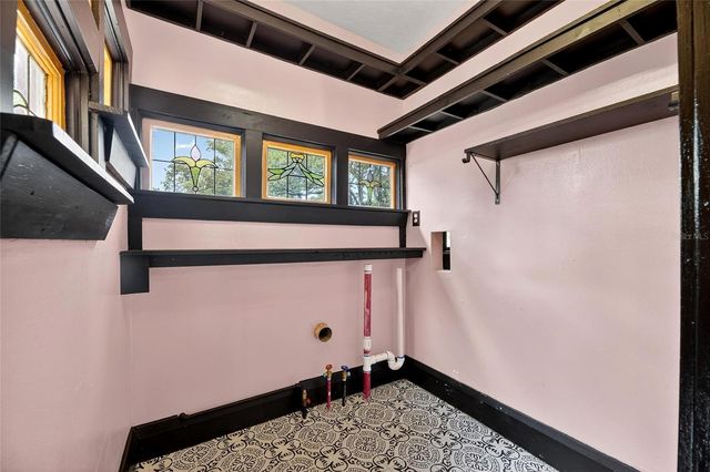 810 W RIVER HEIGHTS AVENUE, Tampa, FL 33603