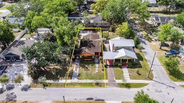 810 W RIVER HEIGHTS AVENUE, Tampa, FL 33603