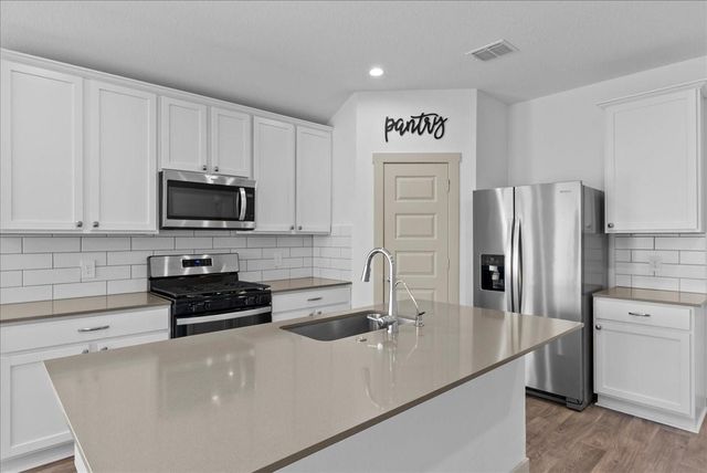 635 Hidden Brook Drive, Baytown, TX 77523