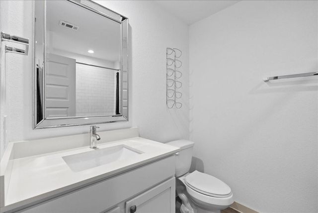 635 Hidden Brook Drive, Baytown, TX 77523