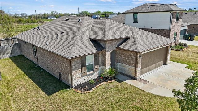 635 Hidden Brook Drive, Baytown, TX 77523