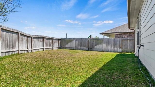635 Hidden Brook Drive, Baytown, TX 77523