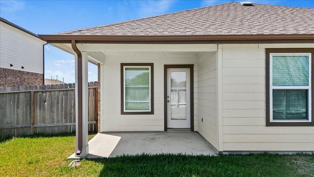 635 Hidden Brook Drive, Baytown, TX 77523