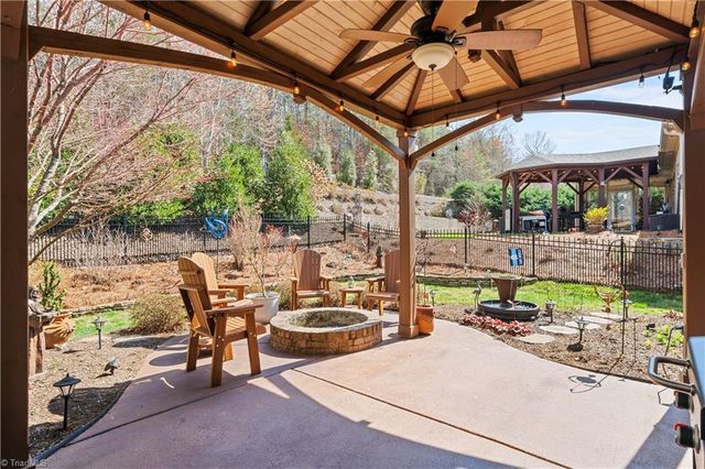 1285 Meadow Chase Drive, Lewisville, NC 27023