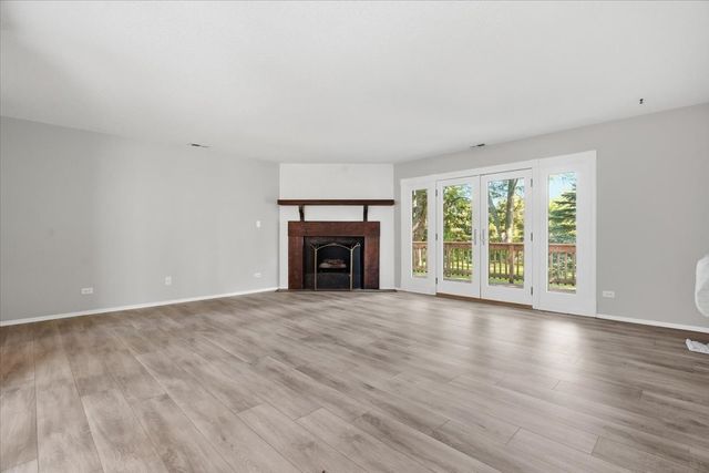 641 Clover Road, Wauconda, IL 60084