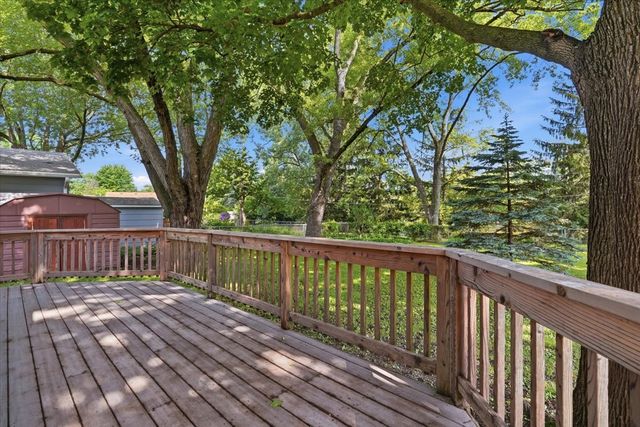 641 Clover Road, Wauconda, IL 60084
