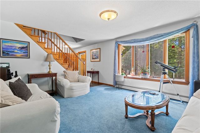 189 Wolf Rock Road, Exeter, RI 02822