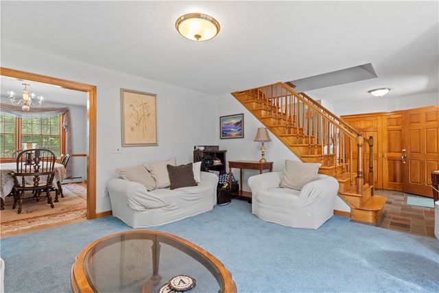 189 Wolf Rock Road, Exeter, RI 02822