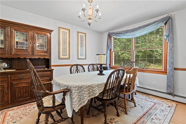 189 Wolf Rock Road, Exeter, RI 02822