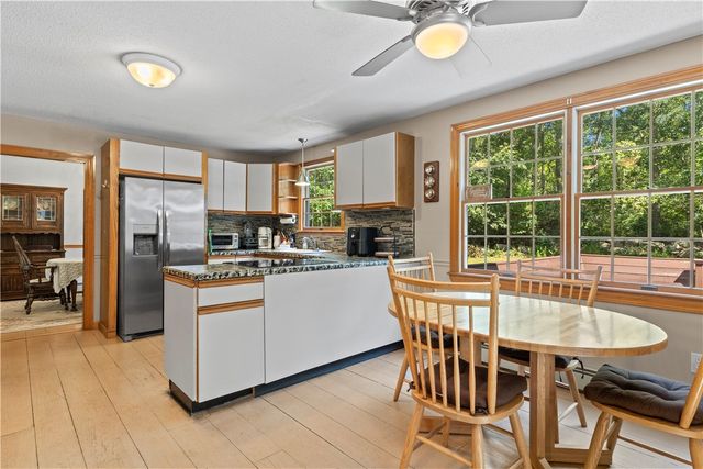 189 Wolf Rock Road, Exeter, RI 02822