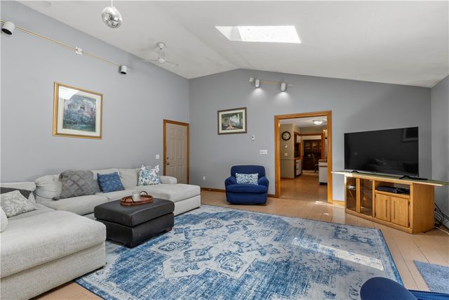 189 Wolf Rock Road, Exeter, RI 02822