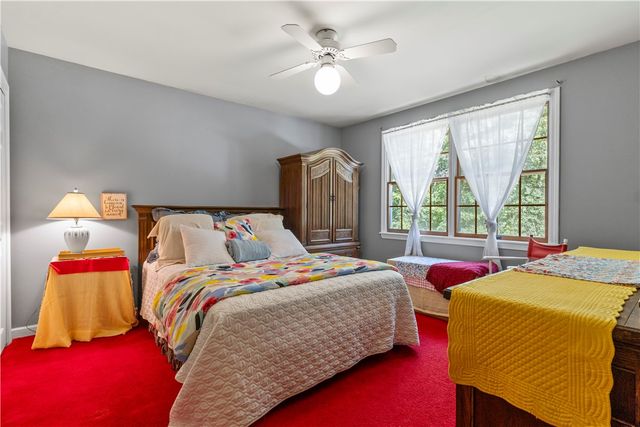 189 Wolf Rock Road, Exeter, RI 02822