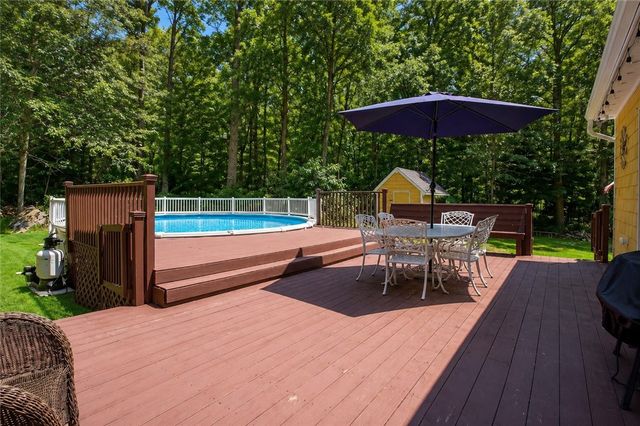 189 Wolf Rock Road, Exeter, RI 02822