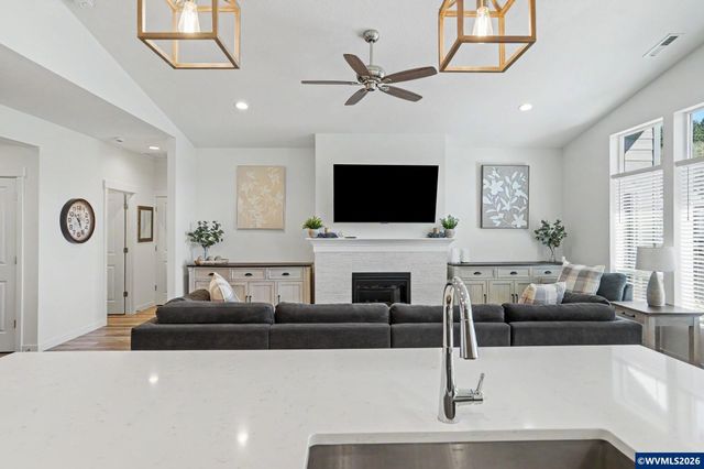 2947 NW Deer Run St, Corvallis, OR 97330