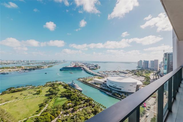 1000 Biscayne Blvd 3802, Miami, FL 33132