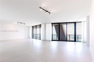 1000 Biscayne Blvd 3802, Miami, FL 33132