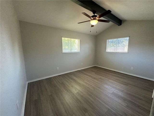 101 Terlingua Dr, Portland, TX 78374
