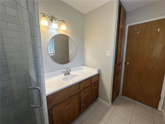 101 Terlingua Dr, Portland, TX 78374