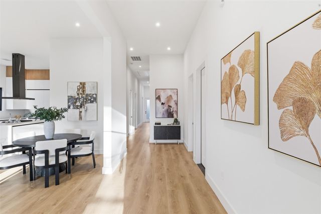 934 Autumn Oaks Drive, Houston, TX 77079