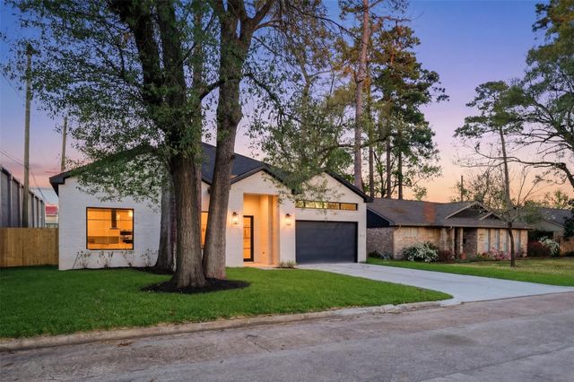 934 Autumn Oaks Drive, Houston, TX 77079
