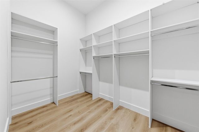 934 Autumn Oaks Drive, Houston, TX 77079