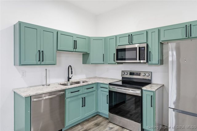 917 Fulton Street, Jeffersonville, IN 47130