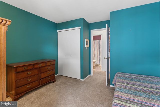 1015-B SCOTSWOOD CT, Mount Laurel, NJ 08054