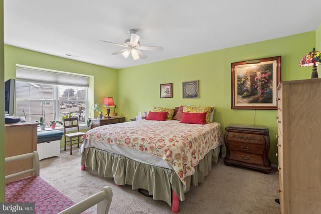 1015-B SCOTSWOOD CT, Mount Laurel, NJ 08054