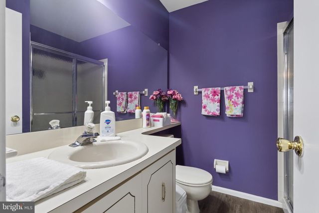 1015-B SCOTSWOOD CT, Mount Laurel, NJ 08054